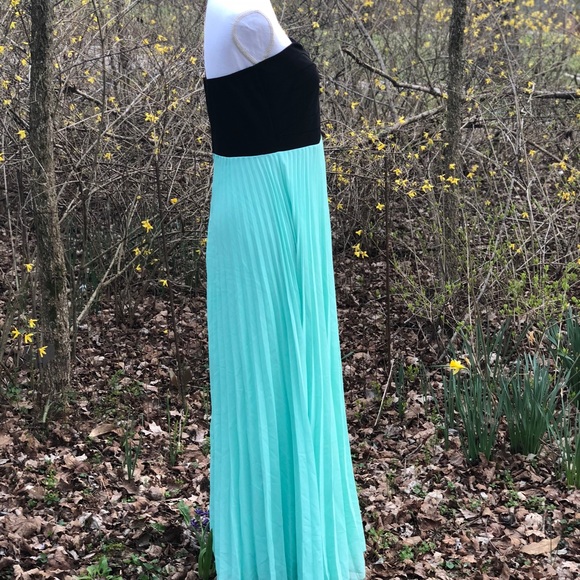 Ruby Rox Mint Green Dress - Picture 3 of 8